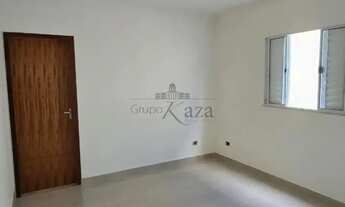 Imagem 6: Oportunidade - Casa Geminada - Parque Nova Esperança - 2 Dormitórios - 125m²