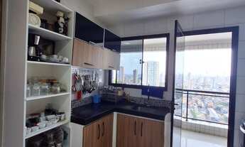 Imagem 5: Apartamento com 3/4 sendo 2 suítes uma com sacada