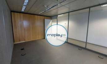 Imagem 6: Layout com divisórias, 18 vagas de garagem, Piso elevado, forro e luminárias e Ar condicio