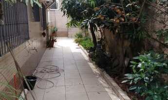 Imagem 3: Excelente casa para fins comerciais, com ótimo espaço e excelente localização