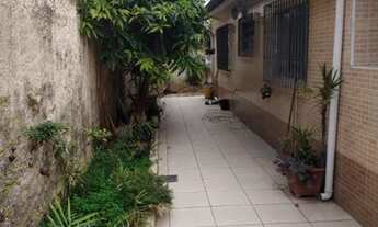 Imagem 2: Excelente casa para fins comerciais, com ótimo espaço e excelente localização