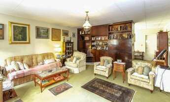 Imagem 4: Apartamento no Jardins, 240m², 4 dorm., 1 suíte, 2 vagas com manobrista