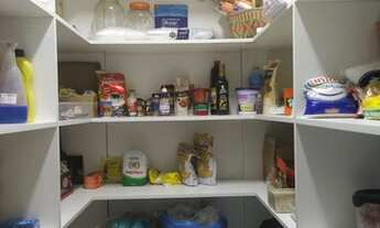 Imagem 4: PERMUTA) Casa 04 quartos c/suíte, piscina, 06 vagas no Xaxim - Curitiba - PR