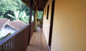 Imagem 2: Casa em bairro tranquilo, com 3 dormitórios