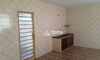 Imagem 3: Casa com 4 dormitórios à venda, 160 m² por R$ 295.000,00 - Presidente Roosevelt - Uberlând