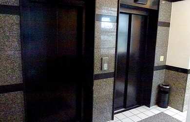 Imagem 5: ALUGA / SANTO AGOSTINHO / SALA 30 M² / PORTEIRO FÍSICO 24 H / PRÓXIMO A ASSEMBLEIA