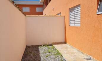 Imagem 4: Apartamento para venda possui 50 metros quadrados com 2 quartos em Boraceia - Bertioga - S