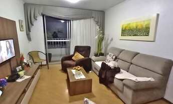 Imagem: Rua calma e arborizada - Ótima conservação