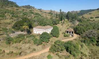 Imagem: Fazenda antiga bicentenária