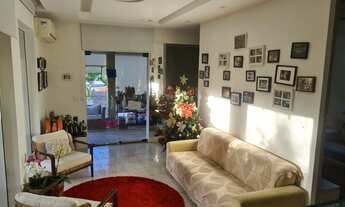 Imagem 4: Espetacular residência com 4 qts sendo 2 suítes no condomínio Chácara Uba!