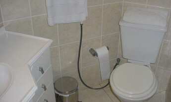 Imagem 5: Apartamento totalmente mobiliado, 300m da praia e centrinho dos Ingleses, 2 dormitórios (1