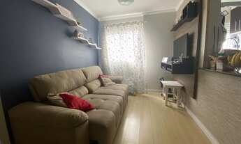 Imagem 2: Apartamento 2 dormitórios com armários, cozinha americana com armários e sala para 2 ambie