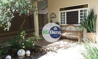 Imagem 3: Casa com 7 quartos, 1.000 m², a venda por R$ 2.350.000 ou aluguel por R$ 15.000/mês Santa