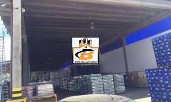 Imagem 2: Galpão enorme à venda em Coutos!