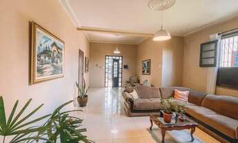 Imagem: Casa, 4 quartos, 2 vagas de garagem, 520m²