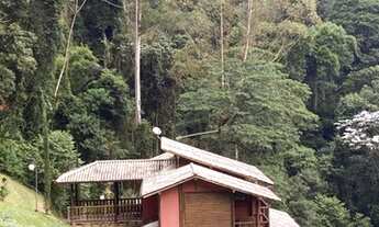 Imagem 2: CHÁCARA BELISSIMA EM CONDOMÍNIO FECHADO, COM 2.000M² E 380m² DE ÁREA CONSTRUIDA E CLIMA DE