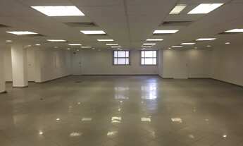 Imagem 2: Excelente Andar Reformado de 680m2