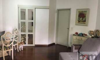 Imagem 2: Apartamento para venda na City Lapa em rua tranquila