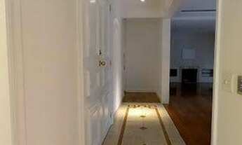 Imagem 3: Apartamento com 4 suítes, sala de estar com lareira, 4 vagas de garagem, próximo ao Parque