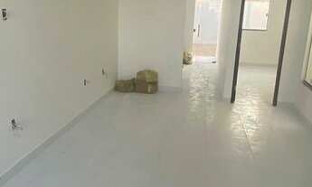 Imagem 2: CASA 2/4 NO FEIRA 6 MEGA FEIRAO CASA VERDE E AMARELA