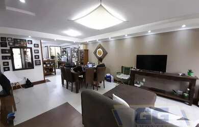 Imagem 7: Sobrado para Venda em Canoas, FÁTIMA, 4 dormitórios, 1 suíte, 3 banheiros