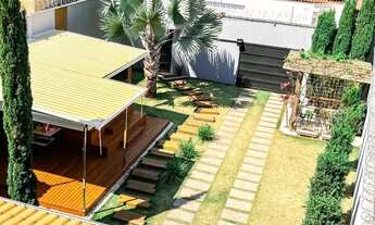 Imagem 2: Casa para venda com 237 metros quadrados com 3 quartos em Jardim Brasília - Uberlândia - M