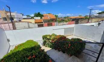 Imagem 2: ALUGO)Excelente Casa bem localizada com<br>com 6 quartos Garagem para 4 carros em C