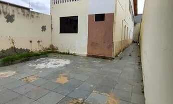 Imagem 2: Casa com kitinete + loja no Santa Rita