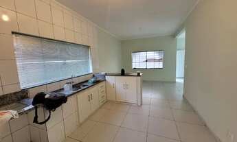 Imagem 5: Casa com 2 dormitórios para alugar por R$ 2.600,00/mês - Jardim dos Calegaris - Paulínia/S