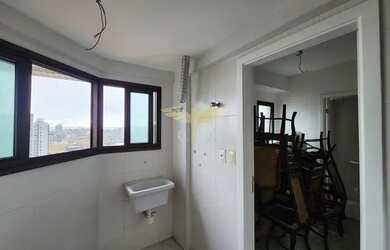 Imagem 2: Apartamento com 4 suítes, muito bem distribuído em 171m² na Barra