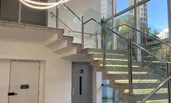 Imagem 4: Apartamento todo montado no melhor ponto da Savassi. 3 quartos, sala com varanda, suíte co