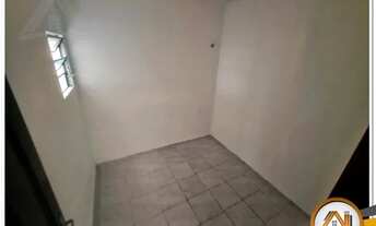 Imagem 4: Apartamento com 3 dormitórios para alugar, 55 m² por R$ 700,01/mês - Montese - Fortaleza/C