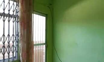 Imagem 2: 2 casas tipo apartamento mais um espaço de terreno