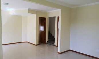 Imagem 3: Casa na Glória c/ 3qts, send 1 suíte, 2brs, 3vgs, quintal, amrs plnjds, blindex, piscn, ch