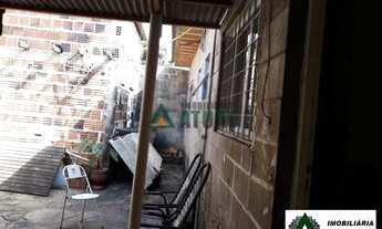 Imagem 2: Casa Comercial com 3 quartos para alugar por R$ 2000.00 à venda por R$ 300000.00, 143.00 m