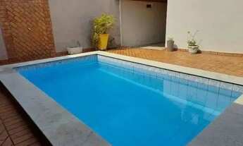 Imagem: Casa à venda 2 Quartos, 1 Suite, 4 Vagas