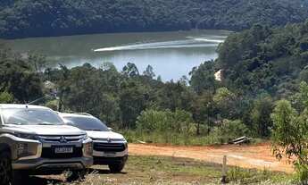 Imagem: Lote com acesso a 500 metros da represa