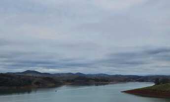 Imagem 7: Lindo Terreno em Jacareí Natureza, Tranquilidade e Pé na Água!