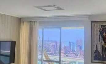 Imagem 3: Laise mostra perfeição no residencial estrela