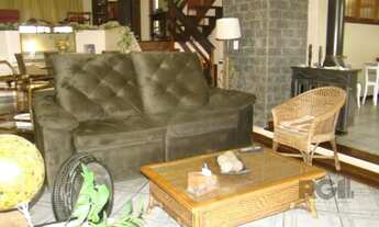 Imagem 7: Casa de 370m² - 4 dormitórios, 2 suítes e 4 vagas de garagem no bairro Espírito Santo