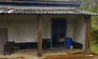 Imagem: 2 hectares com cachoeira apenas 197 mil