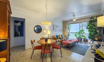 Imagem 2: Apartamento reformado com varanda na Praia das Pitangueiras, Guaruja