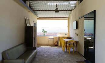 Imagem 2: Kitnet mobiliada para temporada com TV