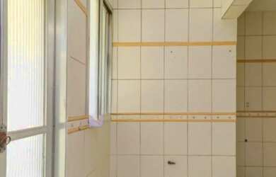 Imagem 3: Apartamento espaçoso com 4 dormitórios e 106m² de área privativa, em excelente localização