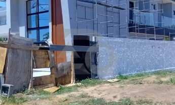 Imagem 3: Condomínio DAMHA: Casa Alto Padrão com Suíte Master, Closet e Varanda