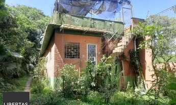 Imagem 4: Casa em Porto Alegre, no bairro Pedra Redonda, com 2 dormitório(s), e 2 banheiro