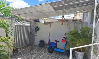 Imagem: Vende casa de dois quartos em Jaguaribe