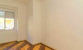 Imagem 4: Apartamento espaçoso com 4 dormitórios e 106m² de área privativa, em excelente localização