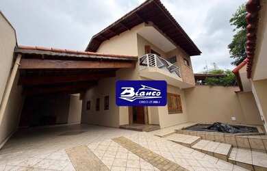 Imagem: Lindo e Aconchegante Sobrado no melhor do