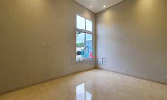 Imagem 2: Casa com 3 dormitórios à venda no condomínio Village Damha II